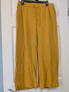 Old Navy Petite linen trousers with adjustable drawstring in mustard color,
